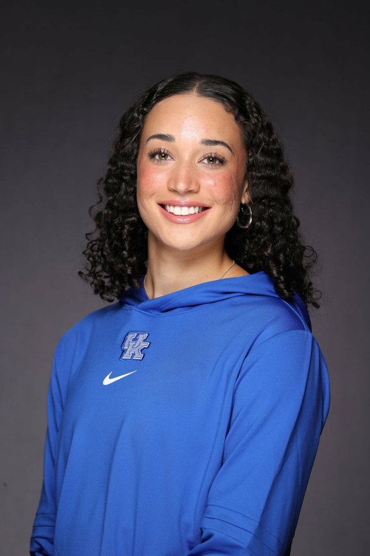 Emmi Scales